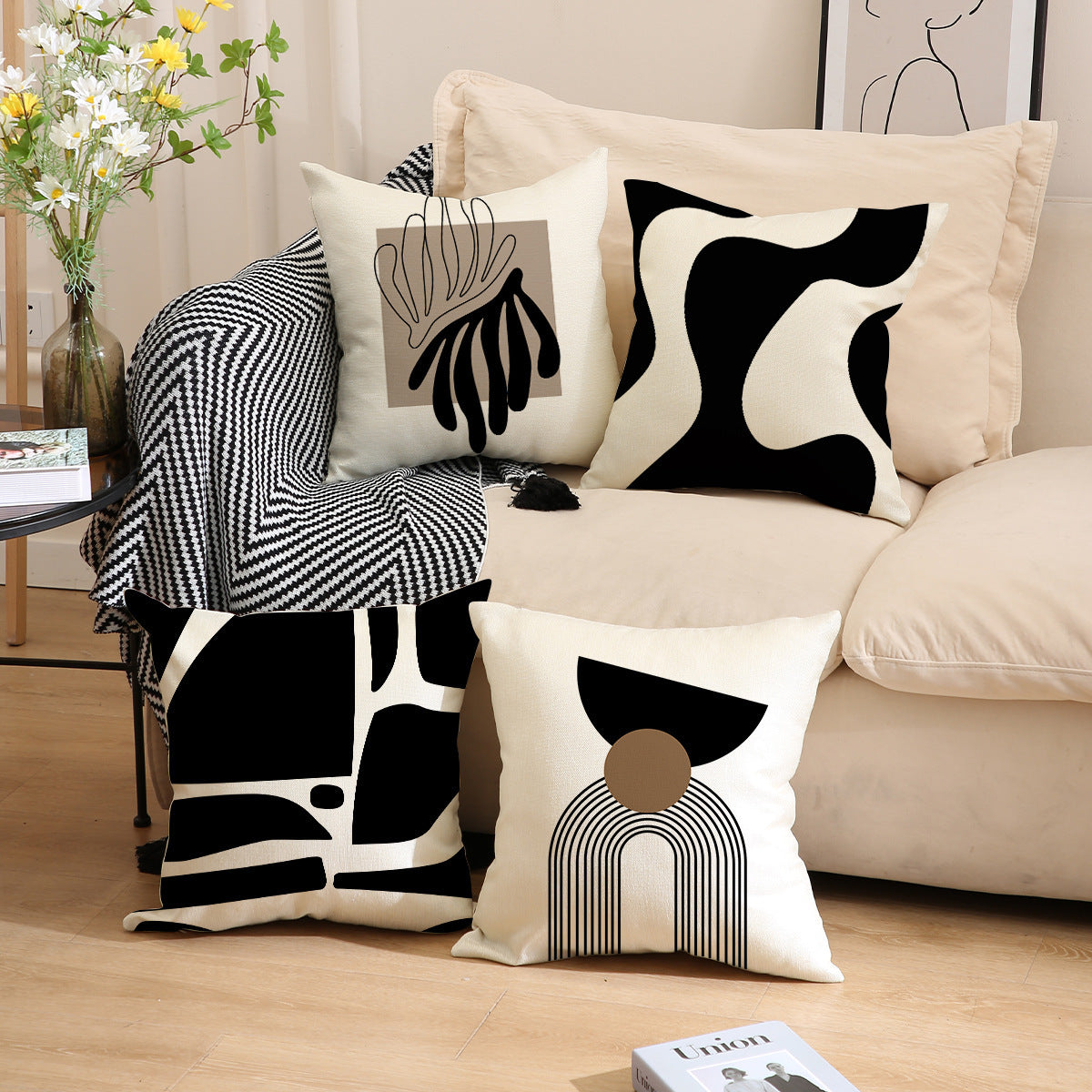 Looma Snuzu - Black & White Geometric Print Pillowcase – Modern Decorative Cushion for Sofa Living Room & Bedside Styling - Living Room, Bedroom, Sofa Area Looma
