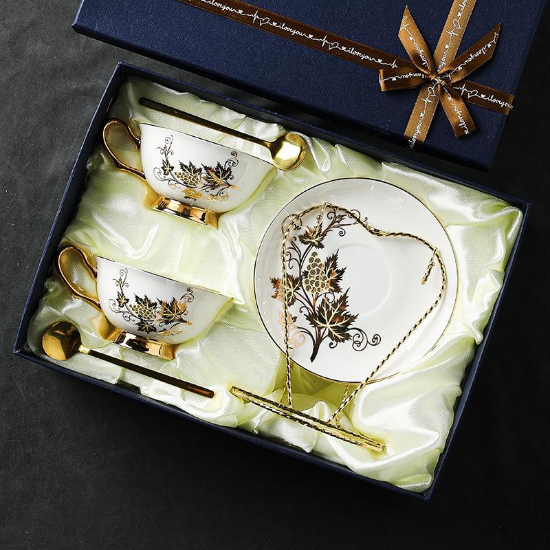 CUPURA Uro - European Floral Coffee Cup & Saucer Set - Elegant British Afternoon Tea Cup CUPURA
