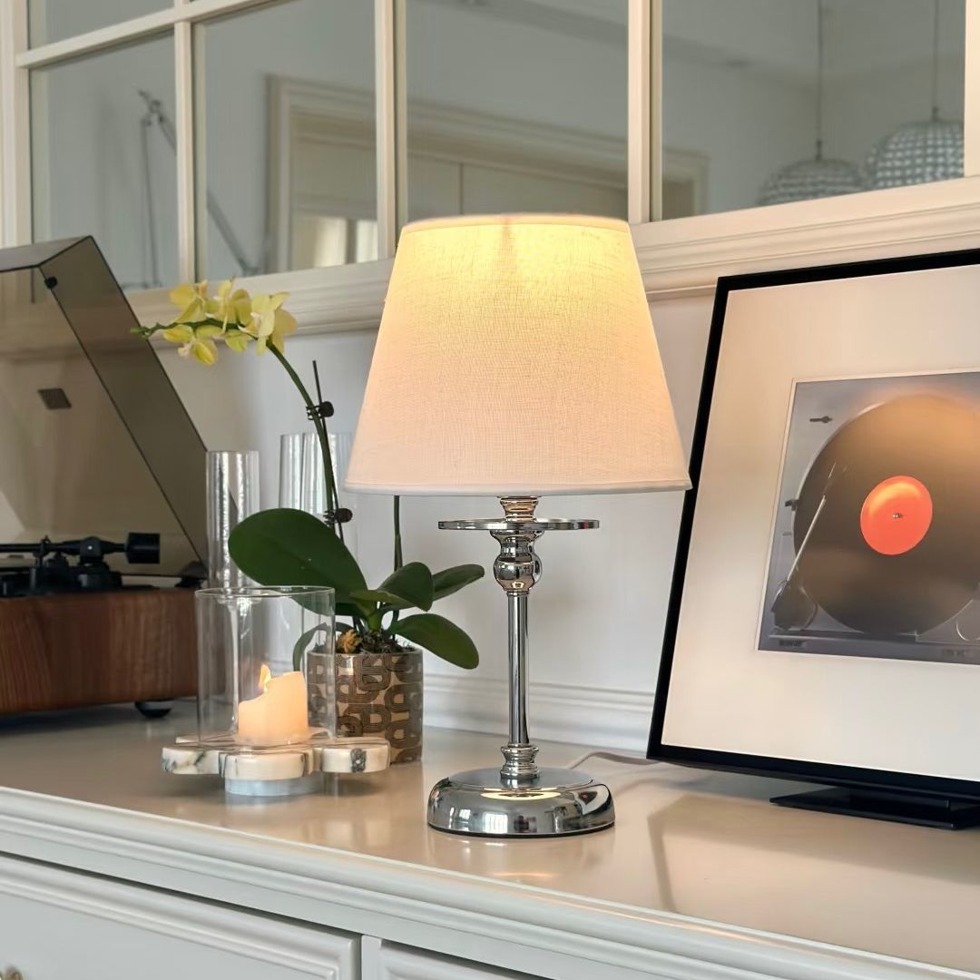 Novus Kira-modern-luxury-table-lamp-elegant-bedside-lighting-for-bedroom-hotel-guest-room Novus