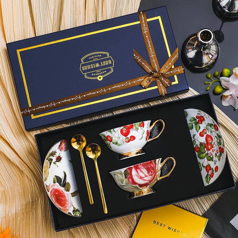 CUPURA Tero - CCS25 Luxury Bone China Tea Cup Set with Saucer Spoon and Strainer Floral Design Light Luxury European Style Gift Box Set Bohemian Powder Blue Classical Blue Rose Angel
