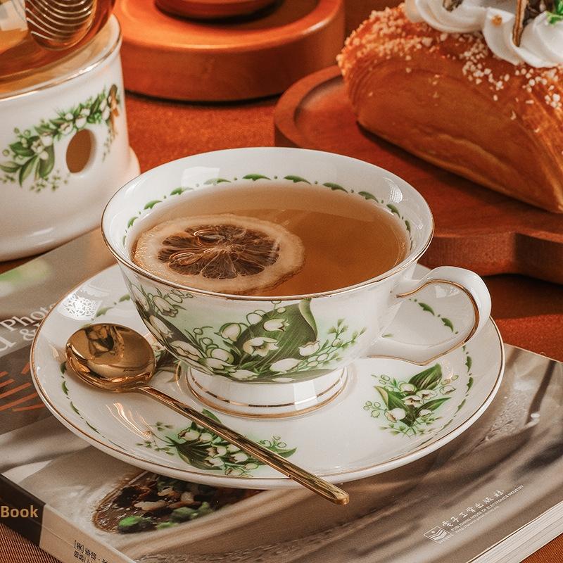 CUPURA Zaro - CCS27 Luxury Bone China Tea Cup Set with Saucer Spoon and Strainer Floral Design Light Luxury European Style Gift Box Set Bohemian Powder Blue Classical Blue Rose Angel