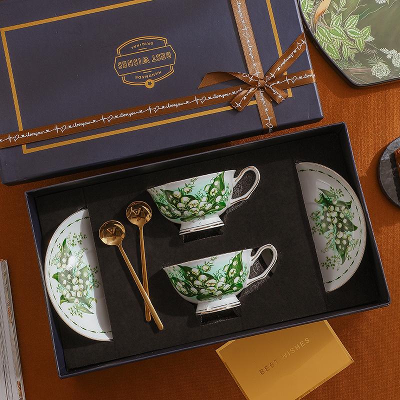 CUPURA Zaro - CCS27 Luxury Bone China Tea Cup Set with Saucer Spoon and Strainer Floral Design Light Luxury European Style Gift Box Set Bohemian Powder Blue Classical Blue Rose Angel