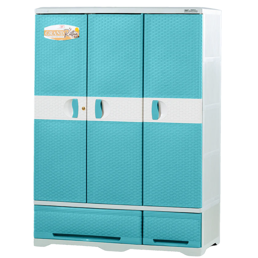 Grand Rattan Cabinet Zooey