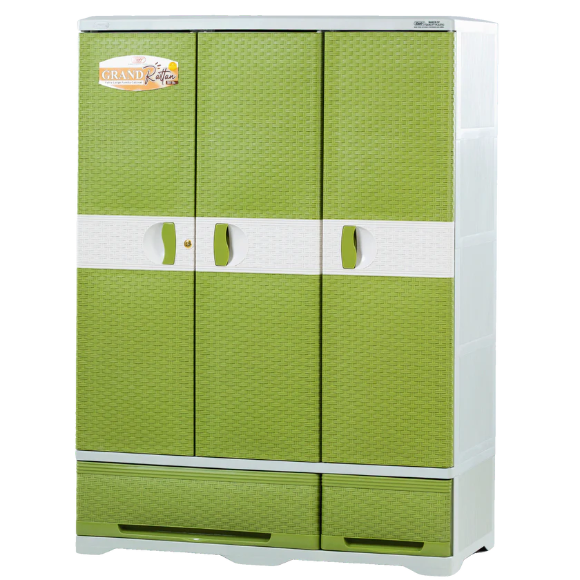 Grand Rattan Cabinet Zooey