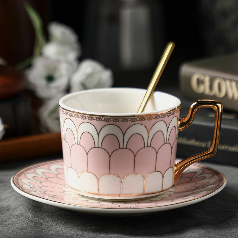 CUPURA Garo - CCS37 Luxury Bone China Tea Cup Set with Saucer Spoon and Strainer Floral Design Light Luxury European Style Gift Box Set Bohemian Powder Blue Classical Blue Rose Angel