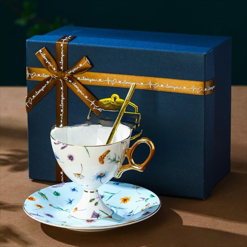 CUPURA Moka - CCS19 Luxury Bone China Tea Cup Set with Saucer Spoon and Strainer Floral Design Light Luxury European Style Gift Box Set Bohemian Powder Blue Classical Blue Rose Angel